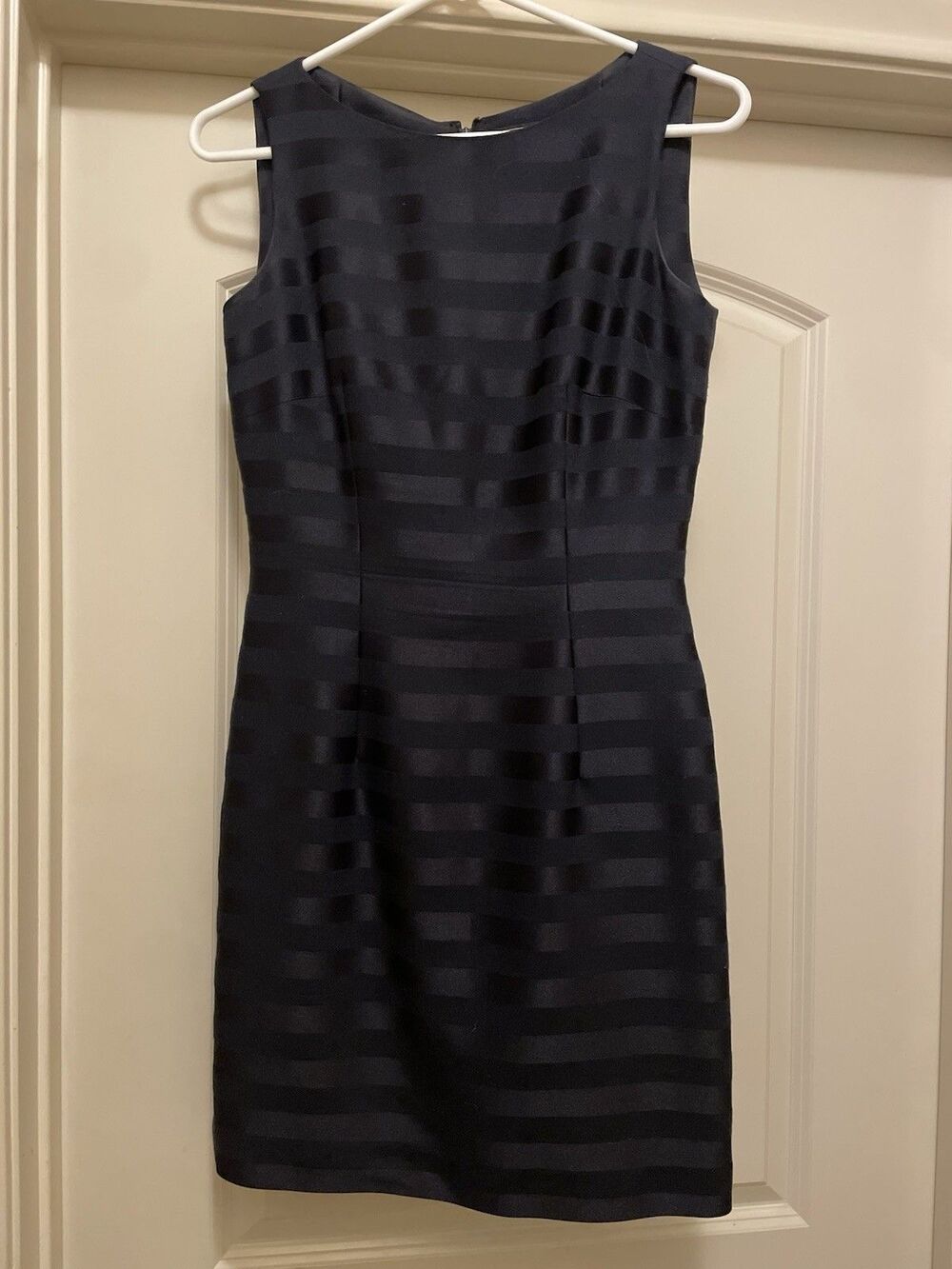 Carmen Marc Valvo Women's Sleeveless Black Dress Size 2